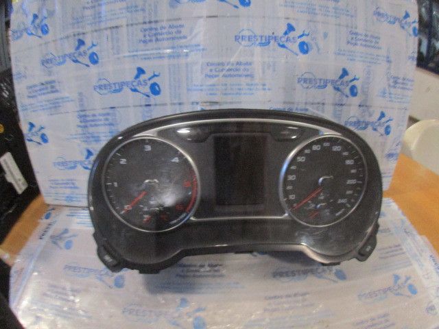Quadrante / painel de instrumentos AUDI A1 Sportback (8XA, 8XF)