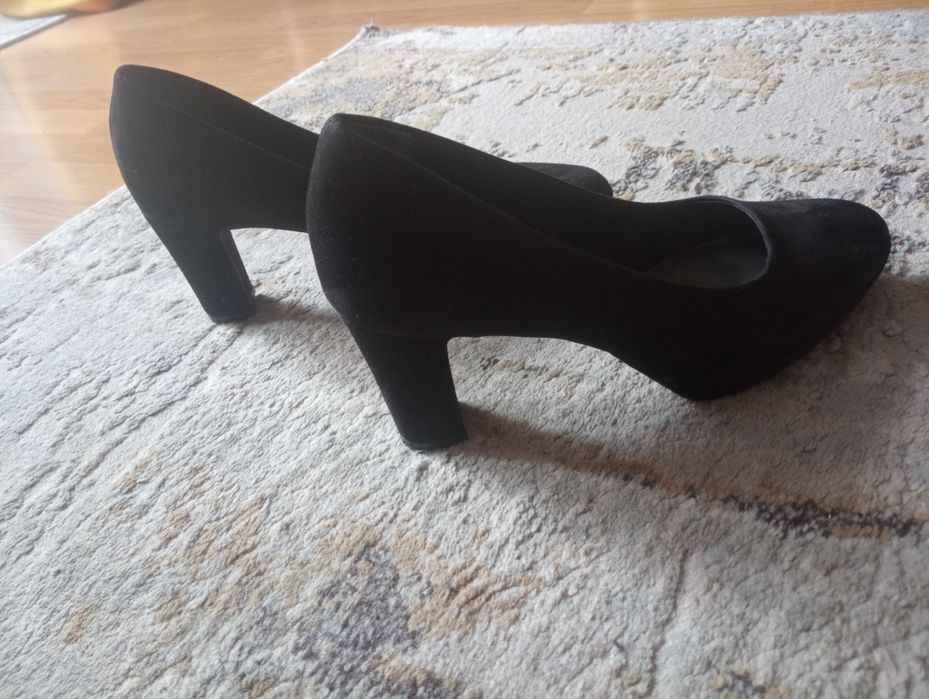 Przepiękne buty tamaris