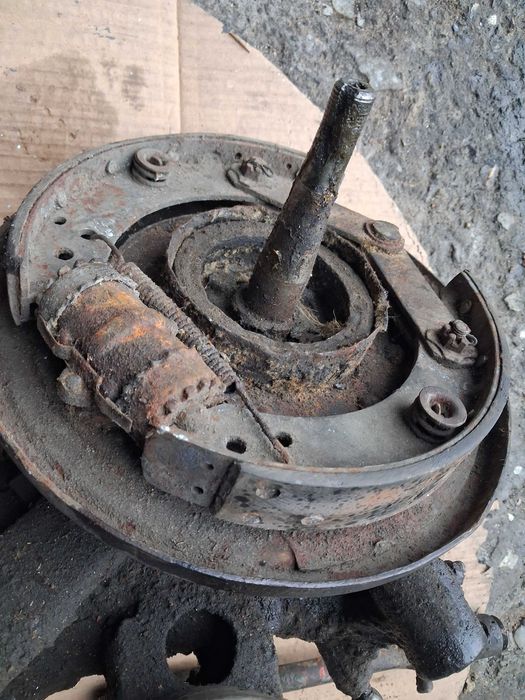 Продам ступицу Москвич 401