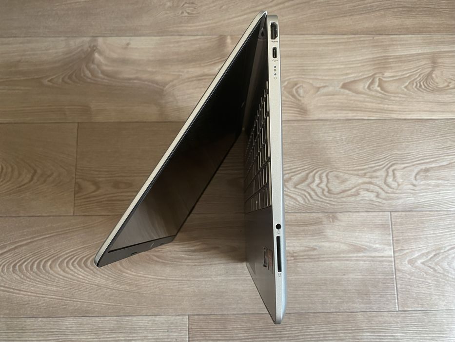 HP 15-ef2127wm | ryzen 5 5500u | 8gb | 256gb ssd m2 | FHD