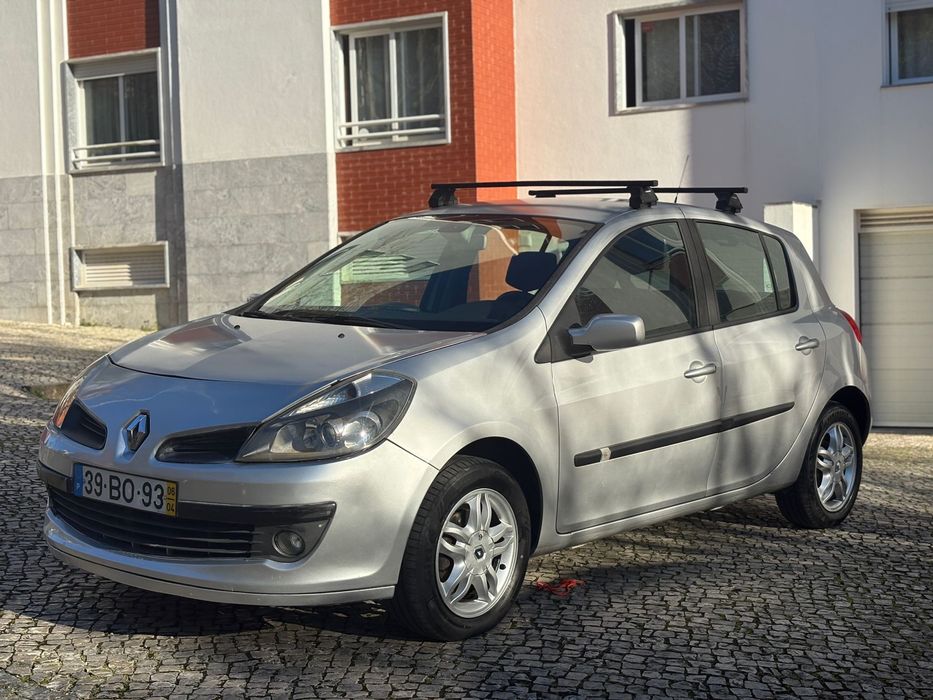 Renault Clio 1.2 Gasolina – Versão R-Clio – Económico e Fiável