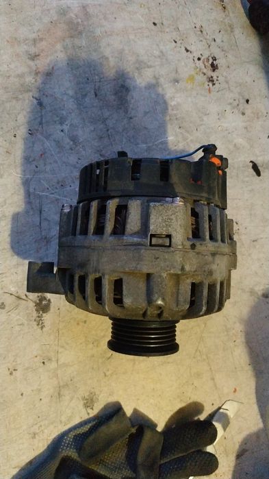 Генератор Bosch,Valeo б/в VAG VW Пассат,Гольф,ШаранАуді А4
