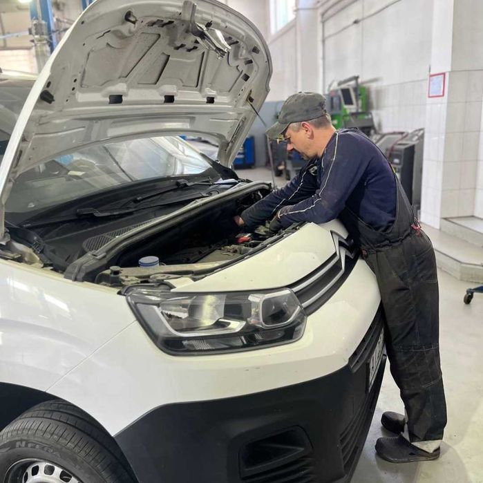 СТО Автосервіс розвал сходження 3D, шиномонтаж. Буси, мінівени, джипи.