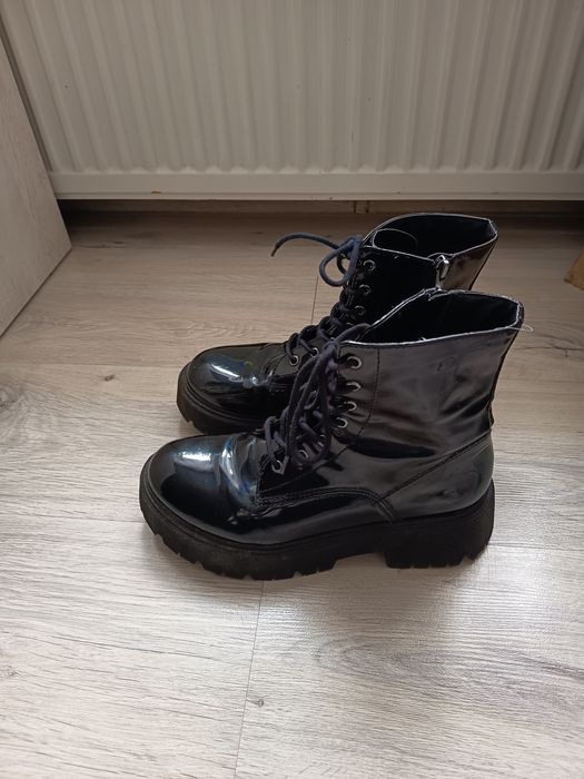 Buty kozaki trepy glany 38 Bershka czarne młodzieżowe