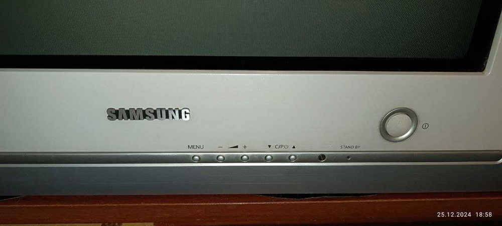 Телевизор б/у Samsung CS-21M6MQQ [CS21M6MQ5S/NWT]