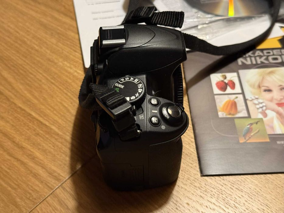 Lustrzanka aparat Nikon D3100 body okazja tanio mały przebieg zestaw