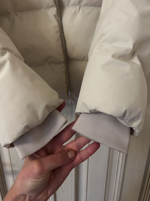 Бомбер пуховик massimo dutti.