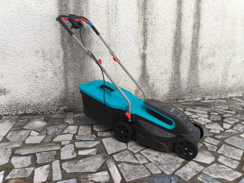 Corta relvas e aparador Gardena