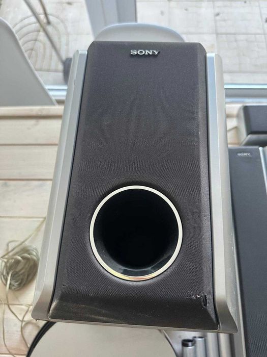 Sistema de som sony com fios e DVD