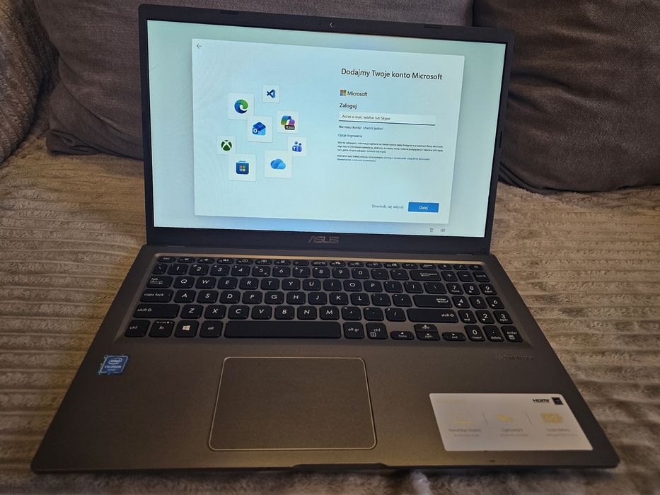 Laptop ASUS 15 cali – Szybki SSD – Do nauki i pracy – Stan BDB!
