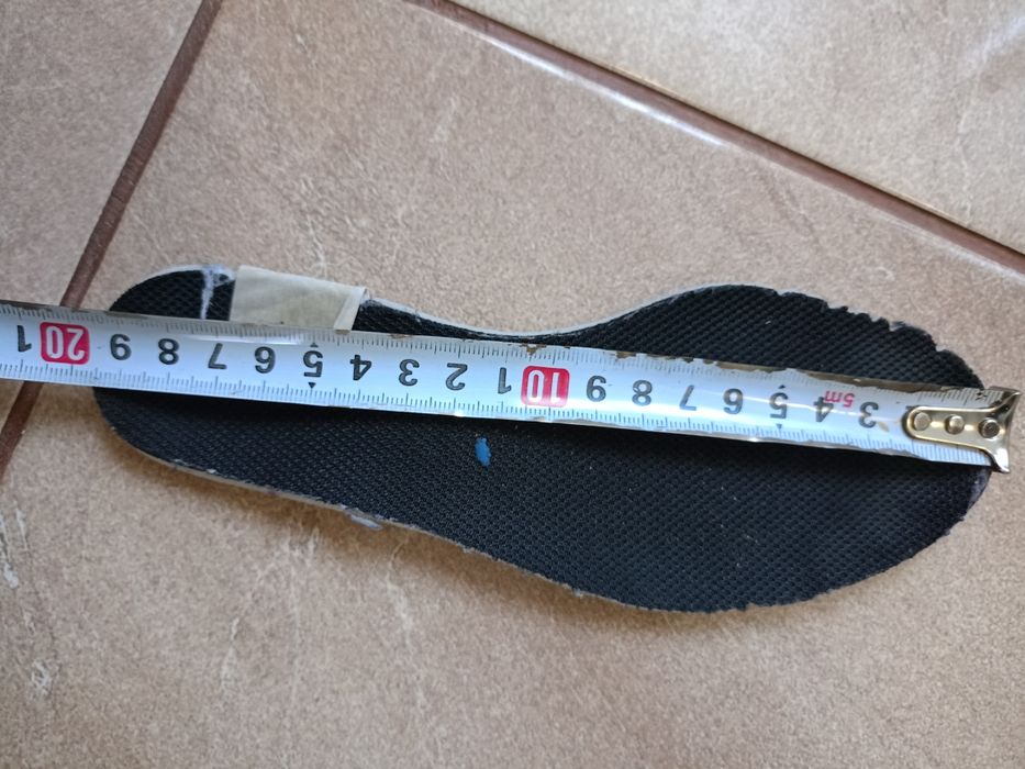 Кросівки дитячі Nike. Розмір 30. Стелька 19 см.