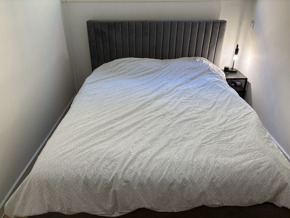 Cama casal bau cinzenta