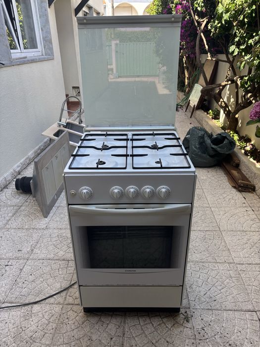 Combinado fogão e forno a gás