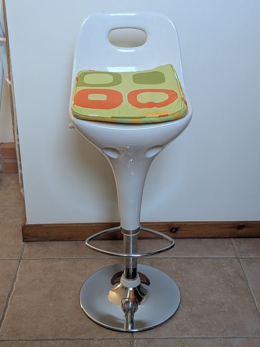 2 Bancos de balcão