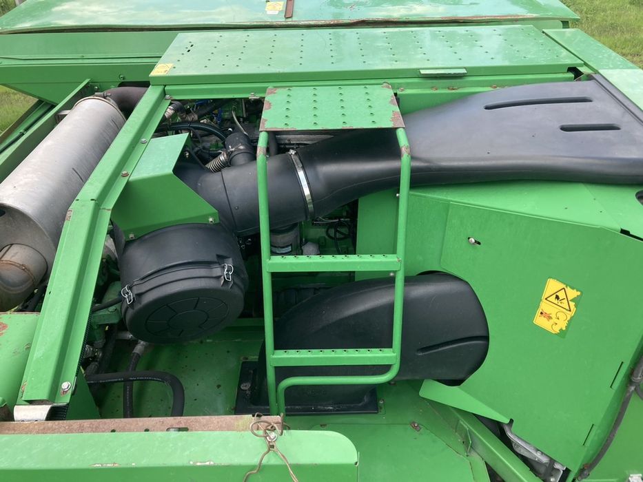 Продам комбайн Джон Дир С 670 I