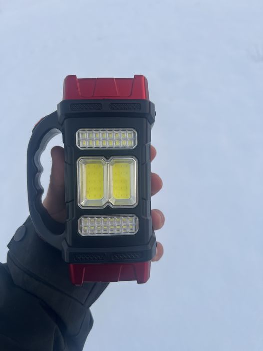 Продається акумуляторний ліхтар