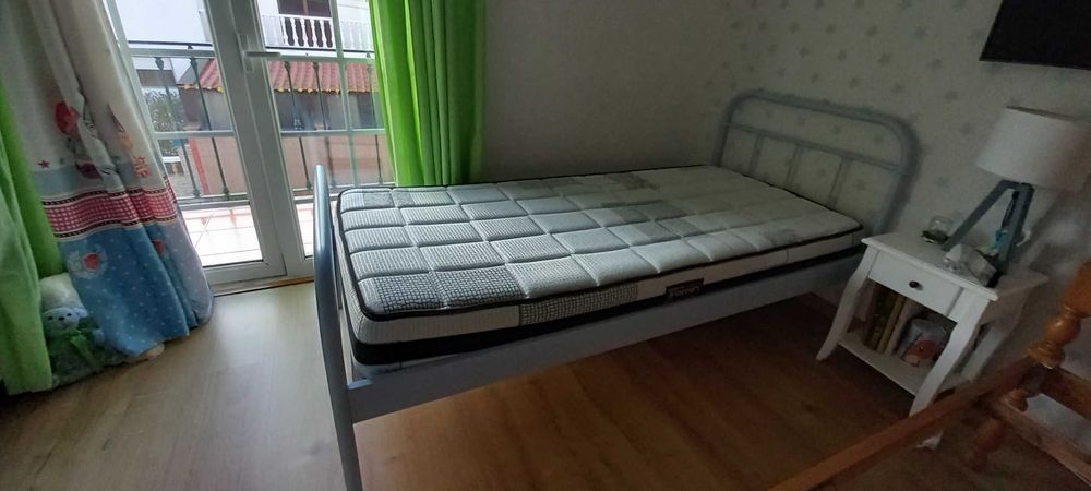 Cama de Criança em ótimo estado + Grátis Colcha e resguardo de colchão