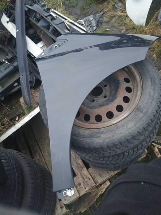 Błotnik Przód Przedni Lewy lub Prawy Mercedes W169 A-klasa Czarny 160