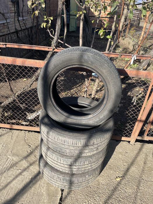 Продам літню гуму KUMHO ekowing es31 195/60 R15