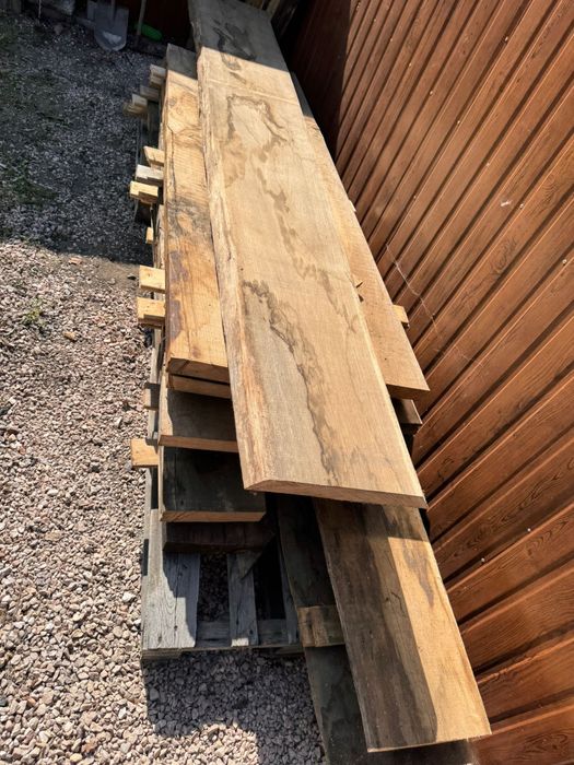 Deski dębowe leżakowane