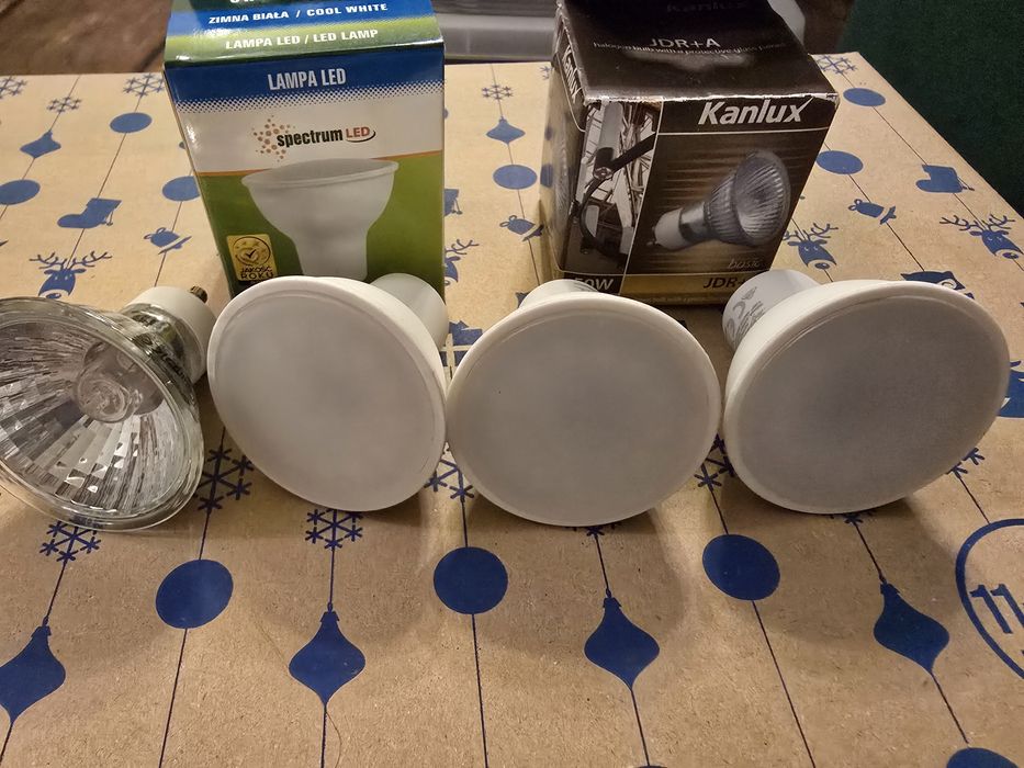 Halogeny żarówki MR11 GU10 G9