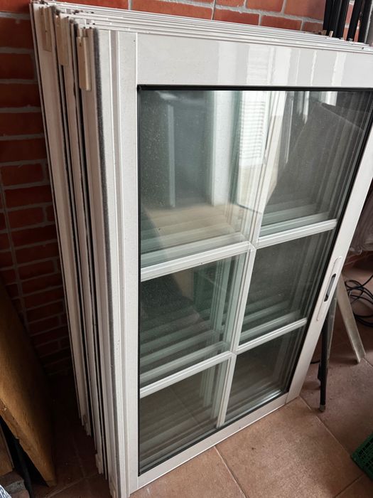 Janela branca vidro duplo 1180x980