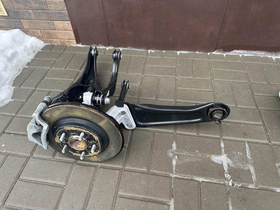 Амортизатор  Hyundai Kona FAMR 54651-BFAMO ричаг, цапфа 24 рік