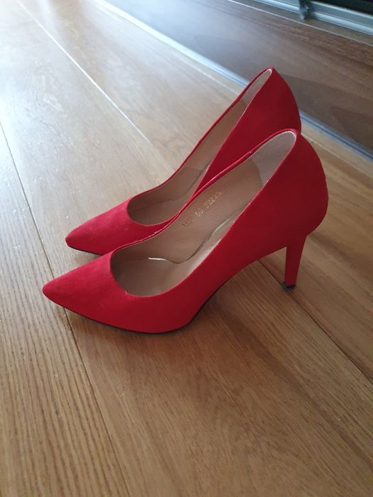 Buty z zamszu. Jak nowe. Czerwone.