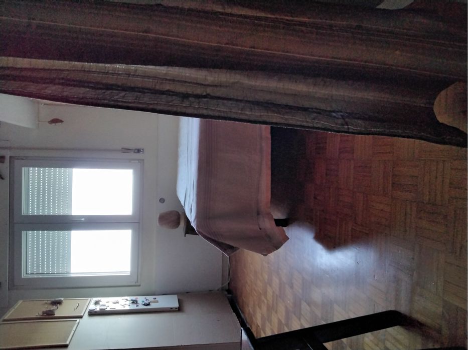 Aluga se quarto no cruzamento , av de roma , av eua