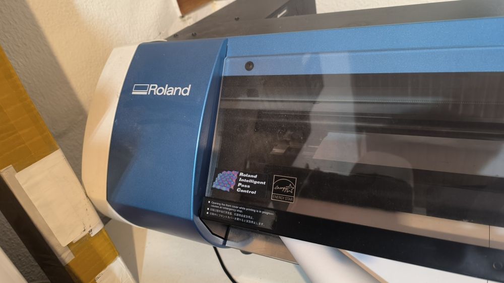 Plotter de impressão e recorte roland
