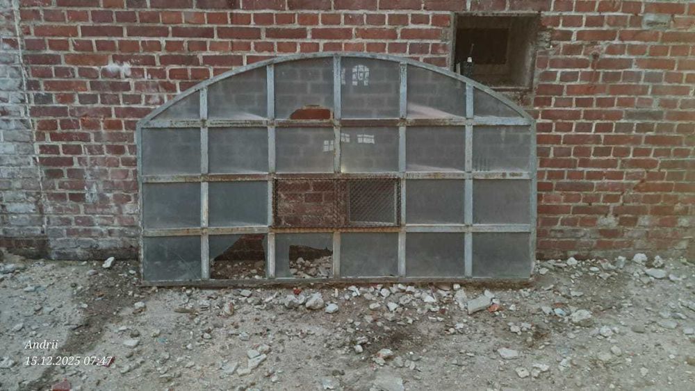 Okna loftowe metalowe używane