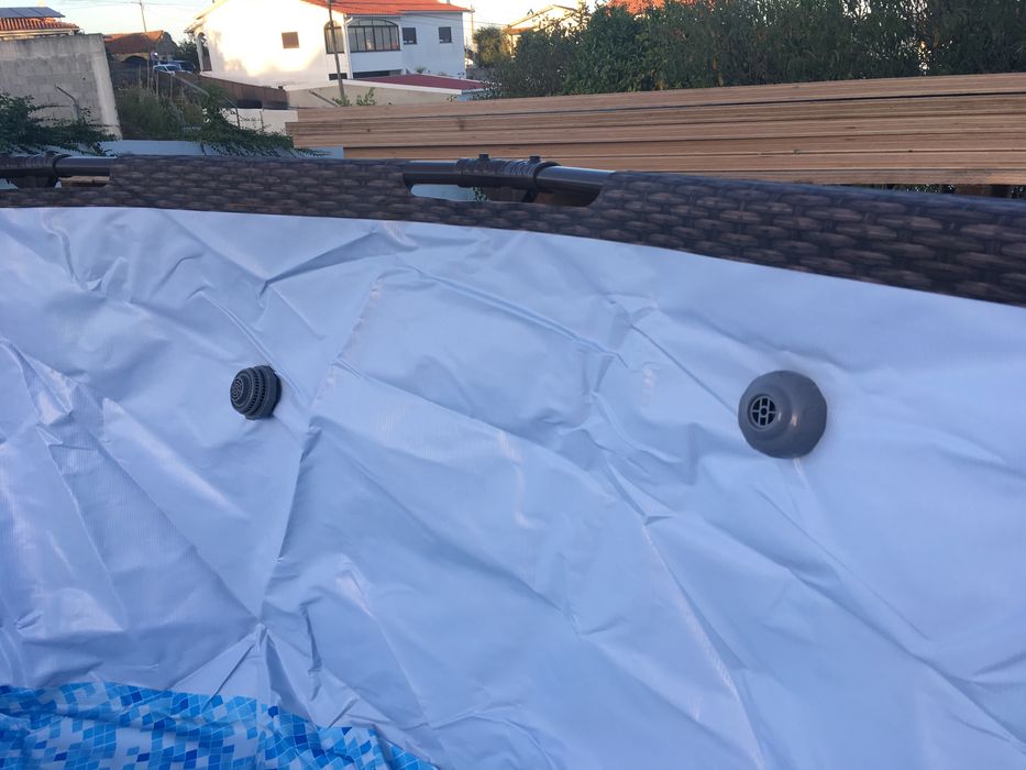 Piscina Bestway 3.66 diâmetro e 1 metro altura