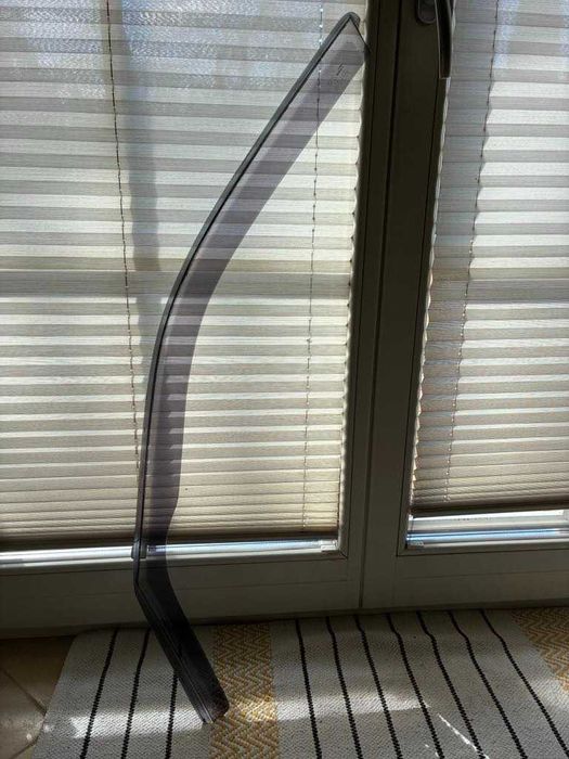 Owiewka HEKO, deflektor drzwi ,na przednie prawe drzwi do BMW X5 E70