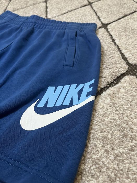 Шорти від  Nike