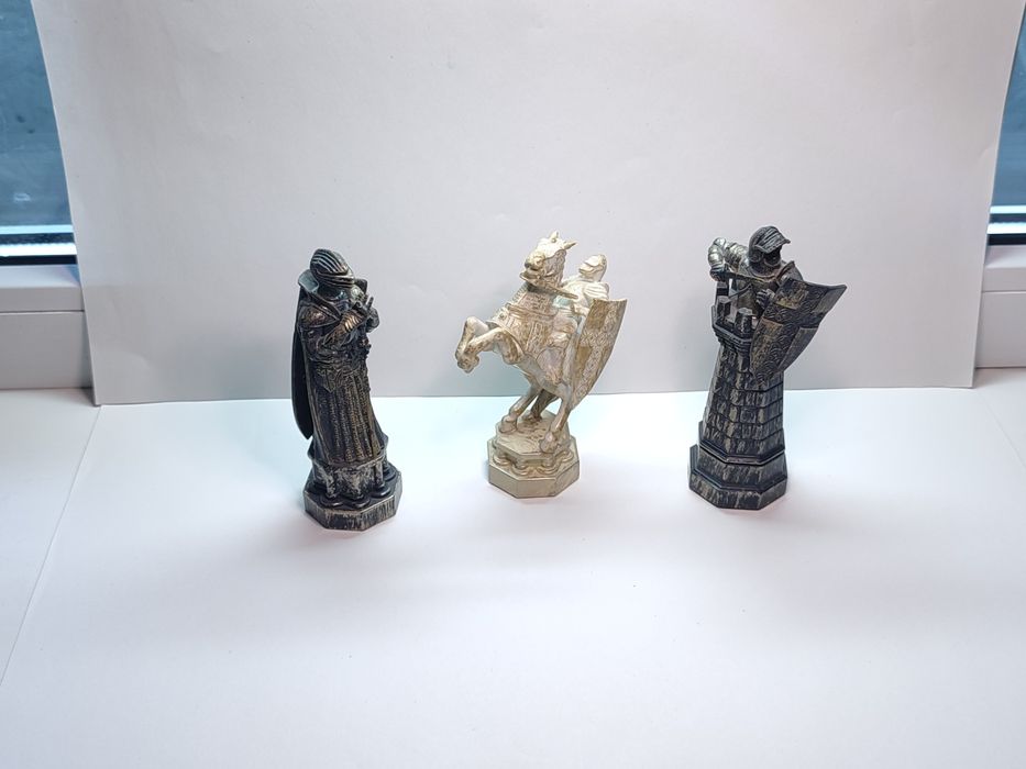 Фигурки для больших шахмат