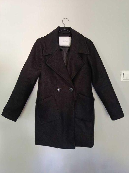 Czarny płaszcz z kieszeniami cropp, założony raz. Rozmiar XS stan bdb