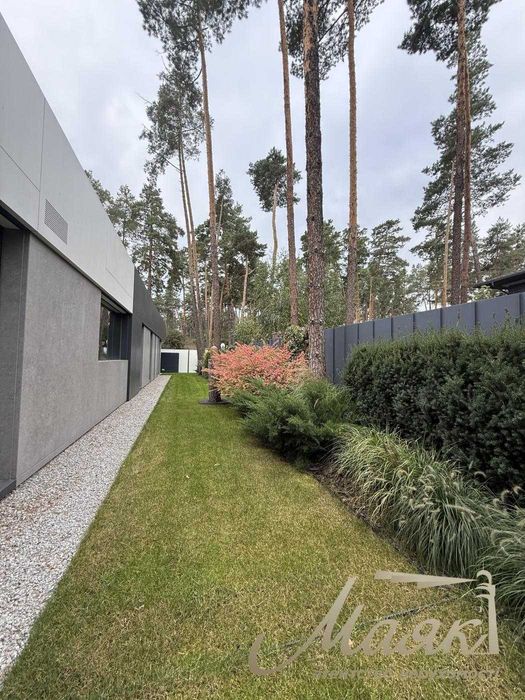 Продажа 1-этажного дома 305 м2, в Плютах