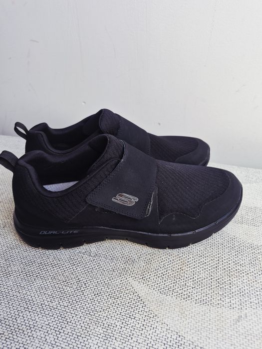 Buty skechers memory foam 42 czarne na rzep
