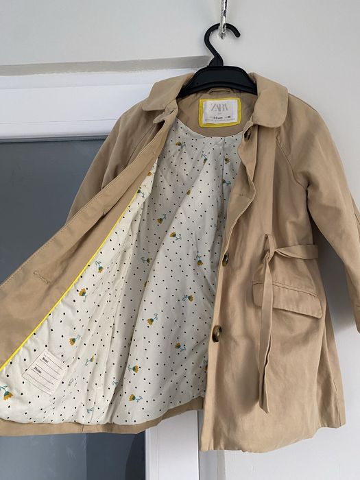 Дитячий тренч Zara 98р