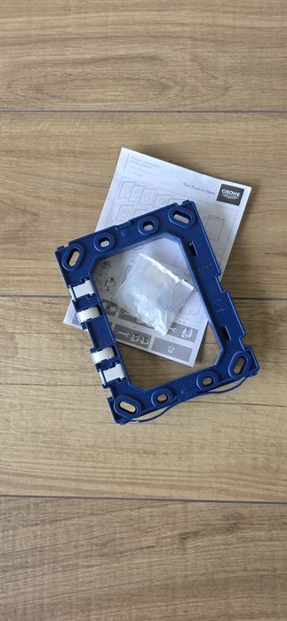Ramka do przycisków Grohe fresh, otwierana z zawiasami