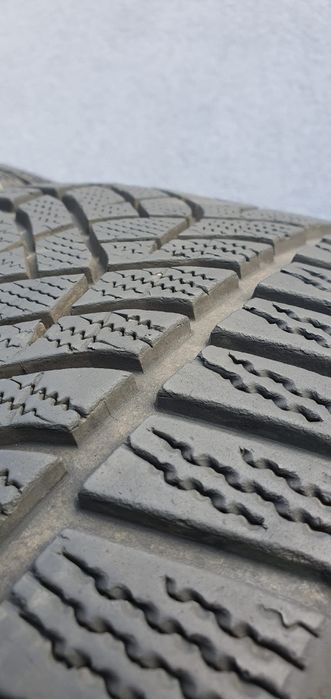 245/40/18 Goodyear  komplet zimowe