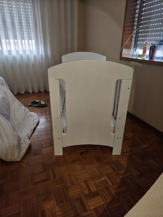 Verso criança em madeira maciça lavado a branco