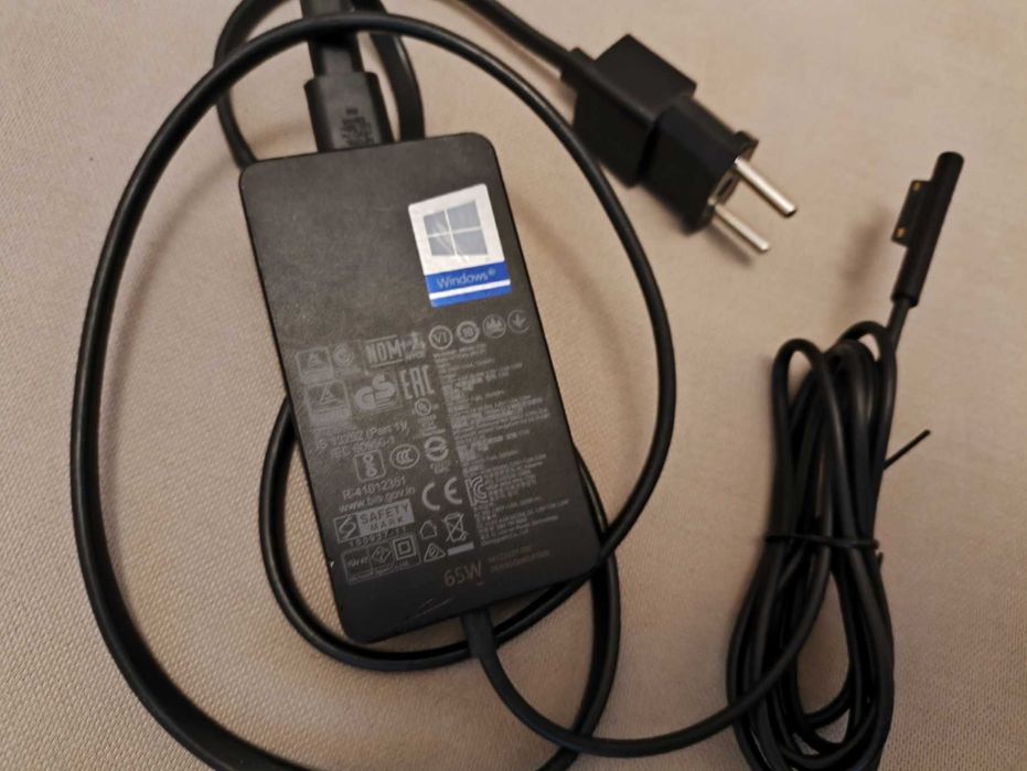 Microsoft Surface Laptop 4 15" Intel i7-16gb RAM-256gb SSD-тачскрін