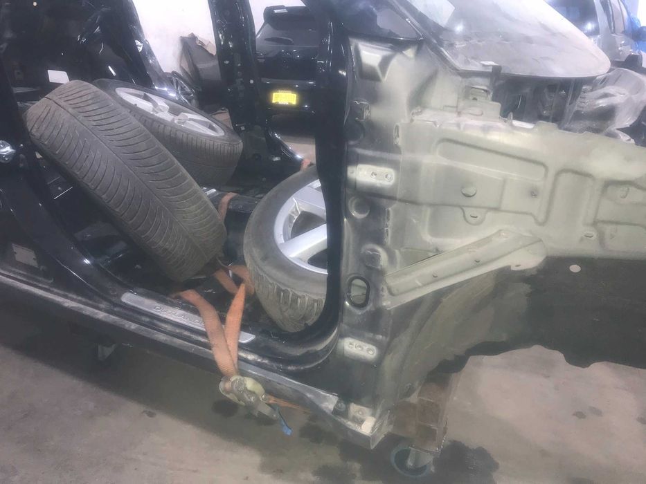 Поріг,середня стійка для Mitsubishi Outlander XL 2007-2012pp