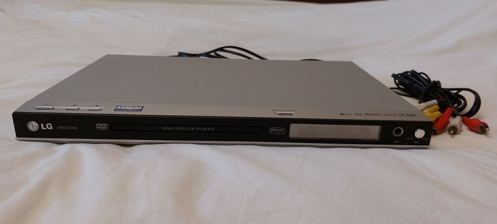 DVD програвач плеєр LG