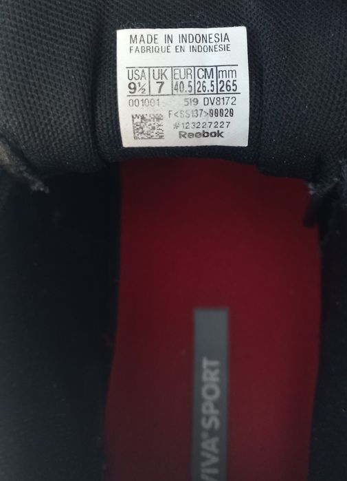 40.5р.Reebok кросівки унісекс