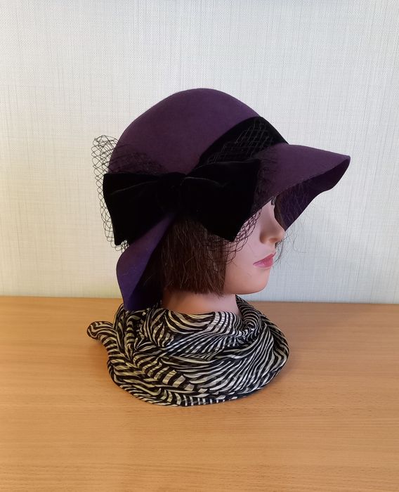 Капелюх клош фетровий фіолетовий