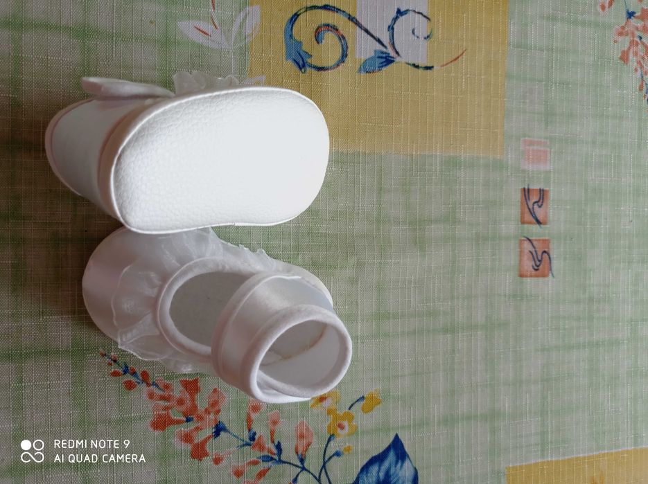 Buciki niemowlęce niechodki rozmiar 11