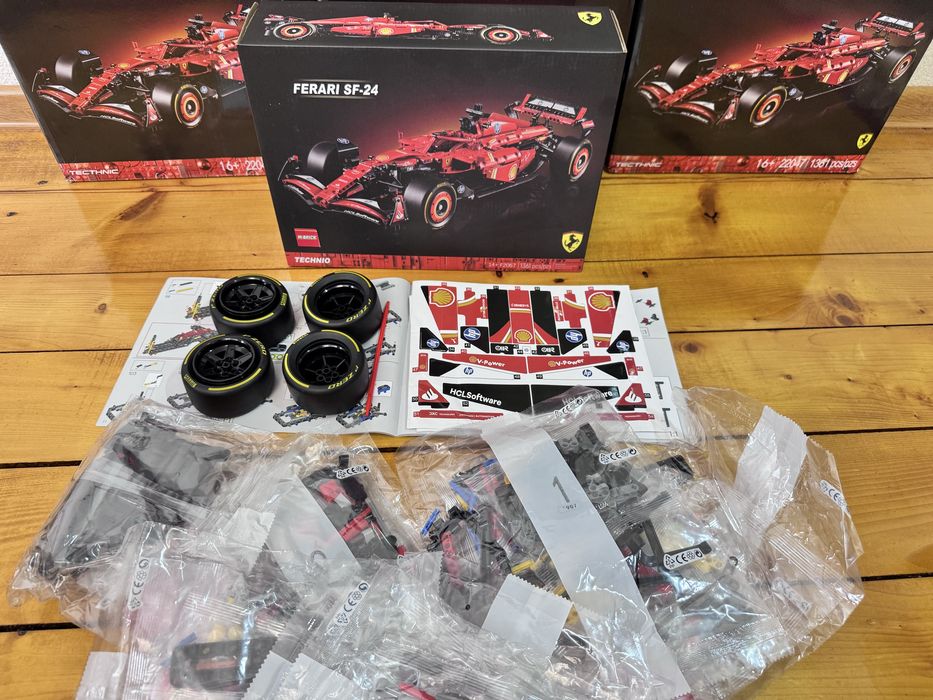 Technic 42207 Ferrari SF-24 F1