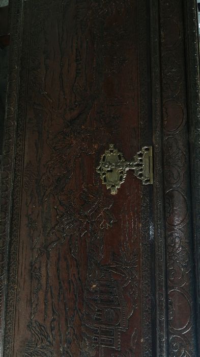 Arca antiga (centenária)